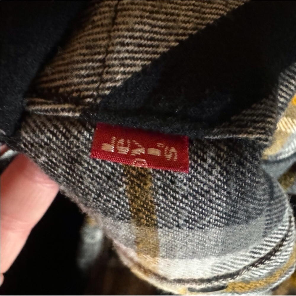 Levi’s plaid flannel shirt / jacket with warm Sherpa lining Size Small - Picture 7 of 11